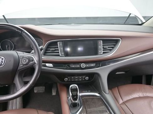 Used 2019 Buick Enclave Avenir w/ Avenir Technology Package AWD/4WD image 25