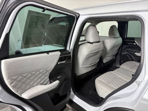 Used 2023 Mitsubishi Outlander SEL FWD image 27