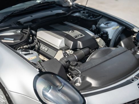 Used 2003 BMW Z8 RWD image 48