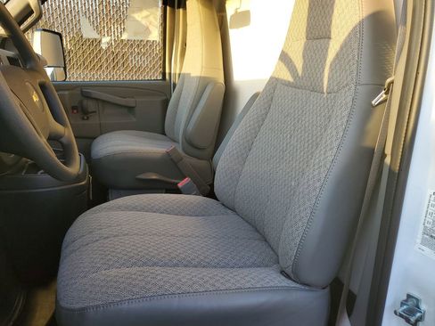 New 2025 Chevrolet Express 3500 w/ Power Convenience Package image 9