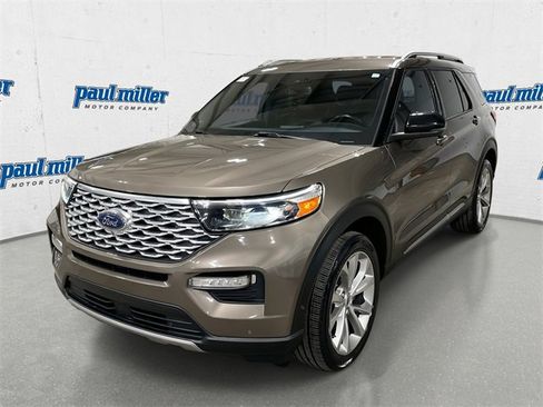 Used 2021 Ford Explorer Platinum image 1