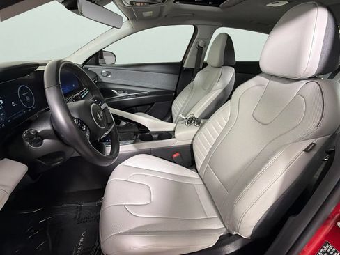 Used 2024 Hyundai Elantra Limited FWD image 17