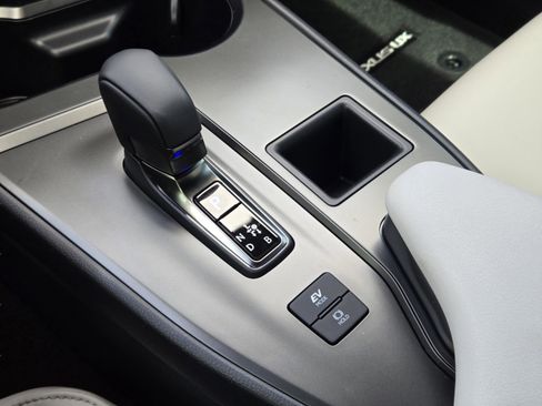 New 2026 Lexus UX 300h FWD image 12