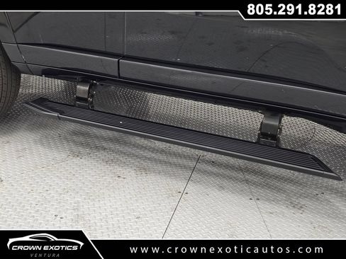 Used 2025 Lexus GX 550 w/ Accessory Package (2T) AWD/4WD image 10
