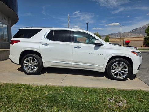 Used 2021 Chevrolet Traverse High Country AWD/4WD image 4
