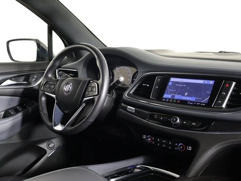 Used 2024 Buick Enclave Premium image 29