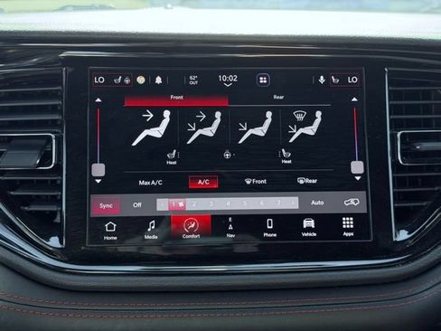Used 2022 Dodge Durango R/T w/ Blacktop Package AWD/4WD image 41