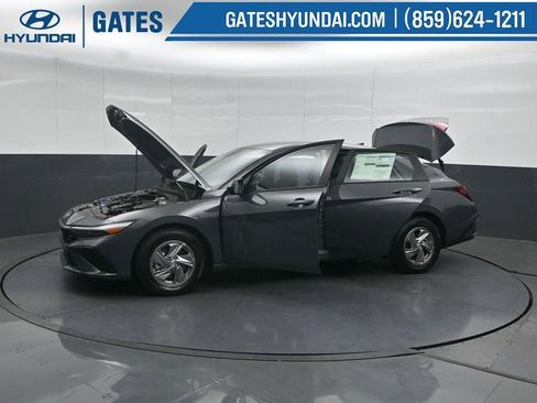 New 2026 Hyundai Elantra SE FWD image 51