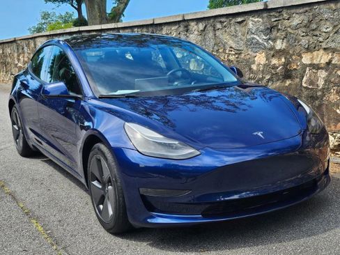 Used 2023 Tesla Model 3 Standard Range RWD image 12