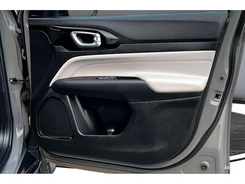 Certified 2023 Jeep Compass Limited AWD/4WD image 47