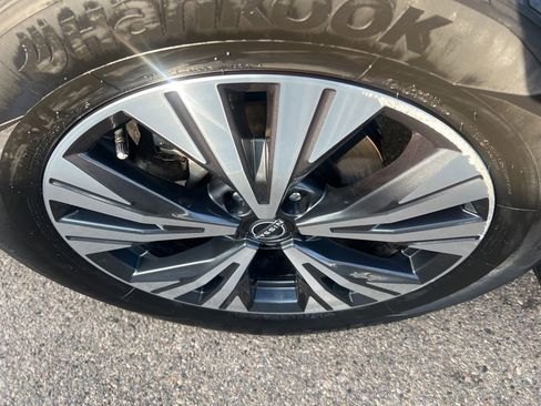 Certified 2023 Nissan Rogue SV w/ SV Premium B Package image 42