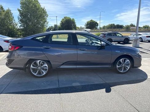 Used 2020 Honda Clarity Touring image 4