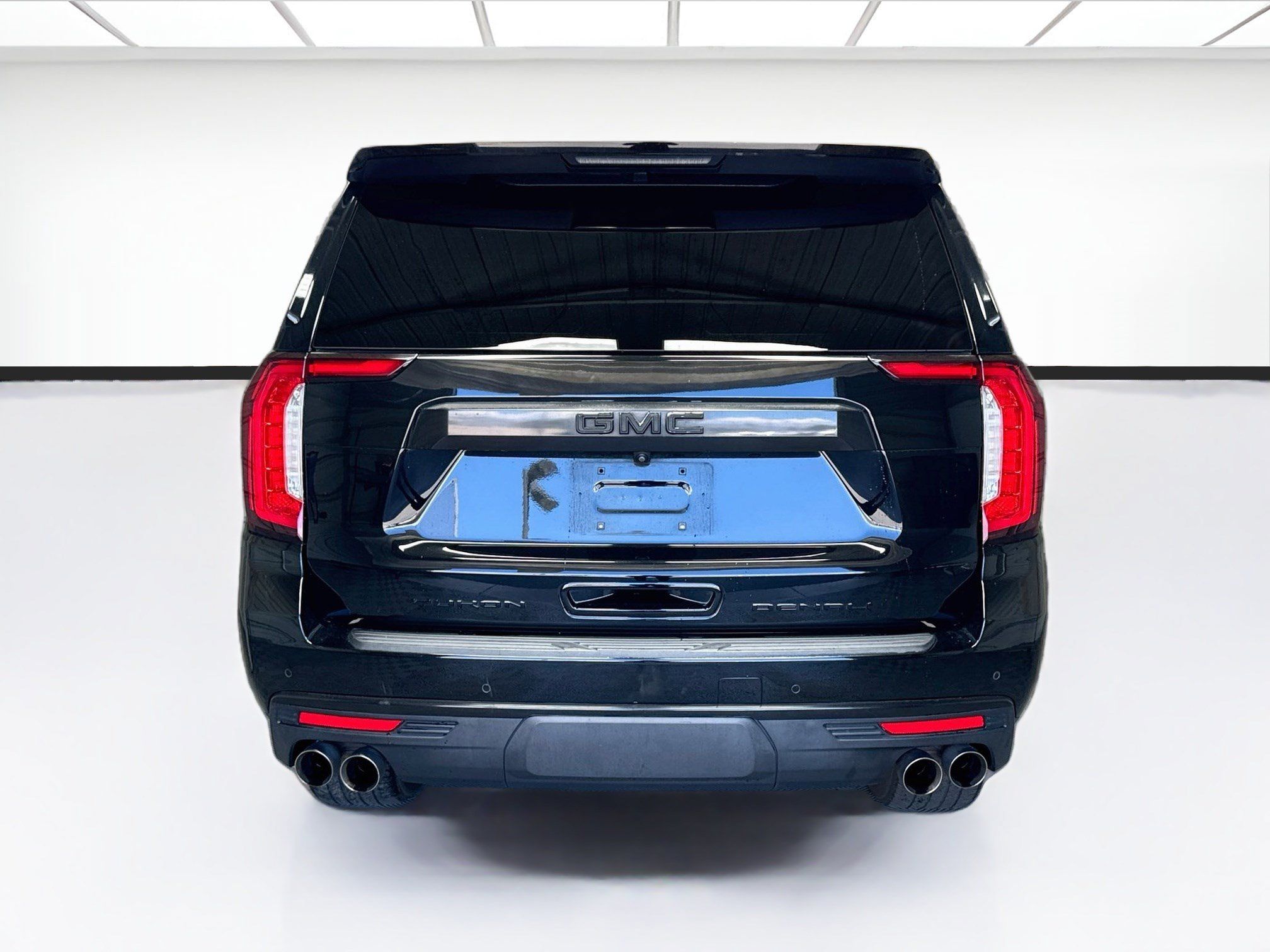 Used 2023 GMC Yukon XL Denali RWD image 5