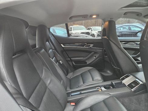 Used 2012 Porsche Panamera 4 image 30