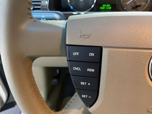 Used 2005 Mercury Montego Luxury FWD image 14