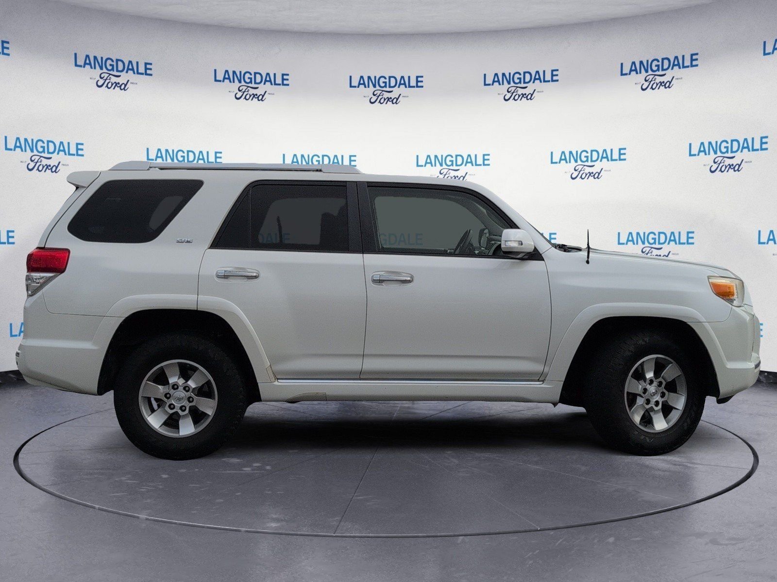 Used 2013 Toyota 4Runner SR5 RWD image 3