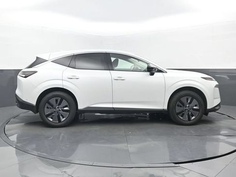 Used 2025 Nissan Murano SL AWD/4WD image 2