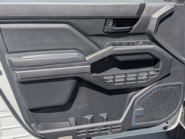 Used 2024 Toyota Tacoma SR5 AWD/4WD image 10