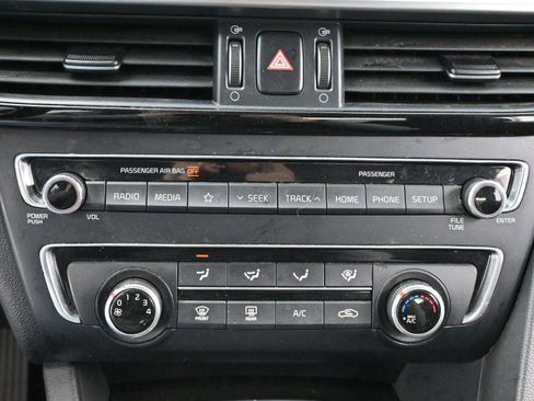 Used 2020 Kia Optima LX image 21