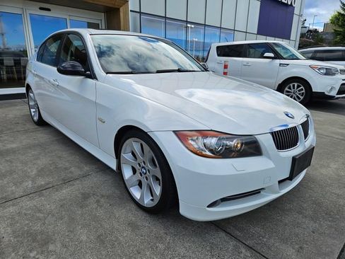 Used 2006 BMW 330i Sedan RWD image 3