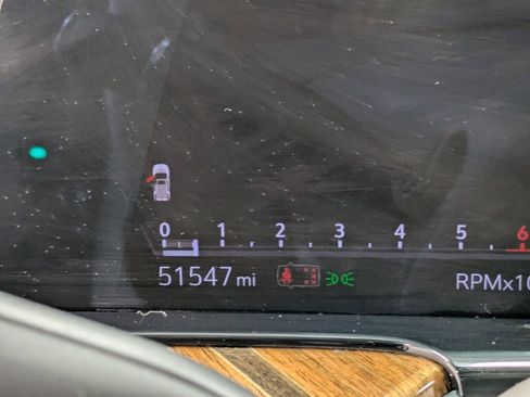 Used 2022 Cadillac Escalade Premium Luxury Platinum image 15