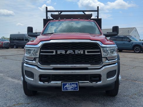 Used 2022 RAM 5500 Tradesman w/ Chrome Appearance Group RWD image 8