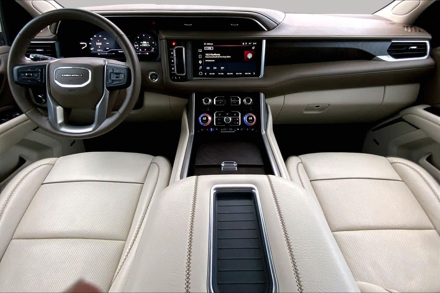 Used 2024 GMC Yukon Denali RWD image 16