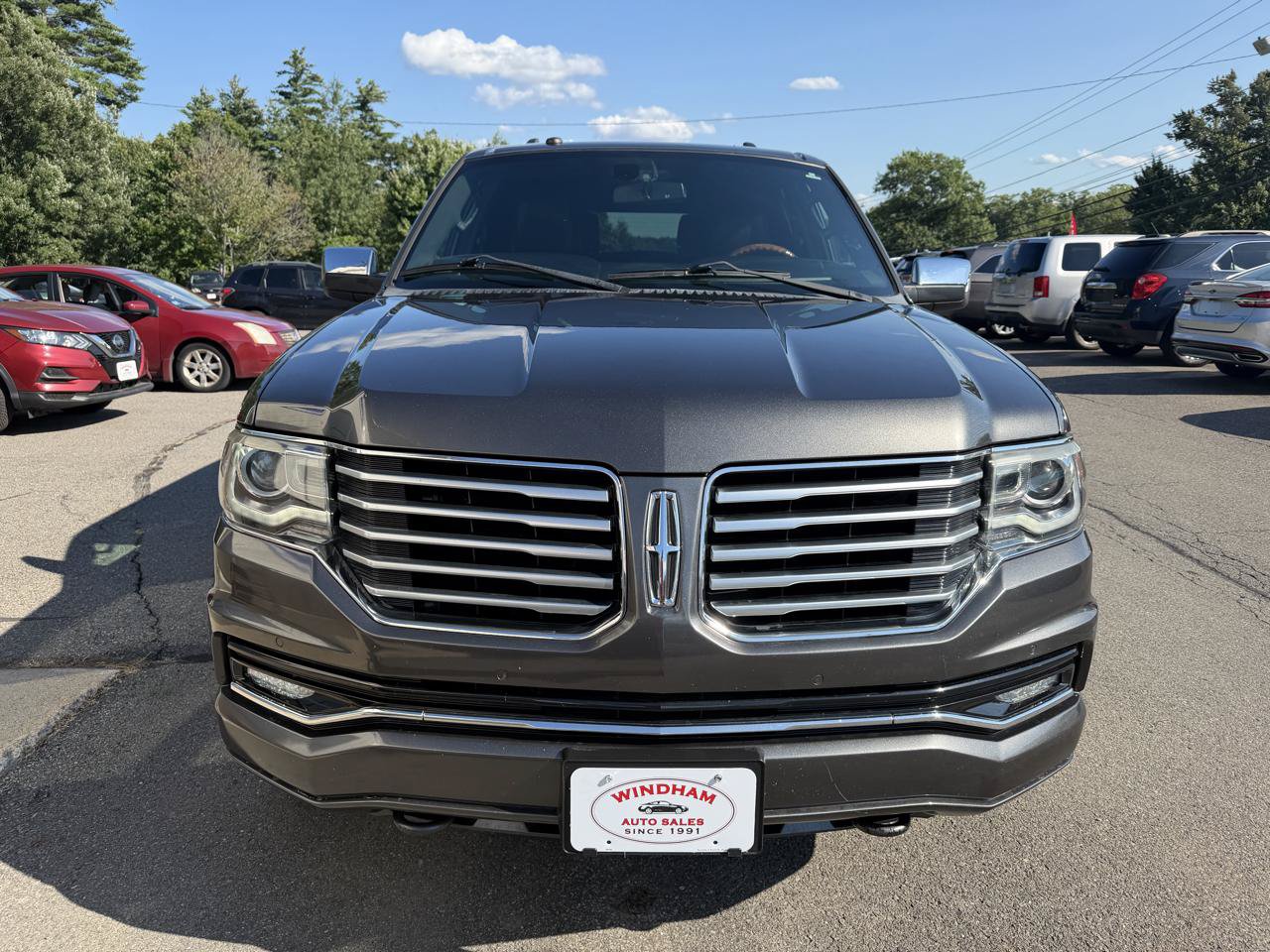 Used 2016 Lincoln Navigator L Select AWD/4WD image 2