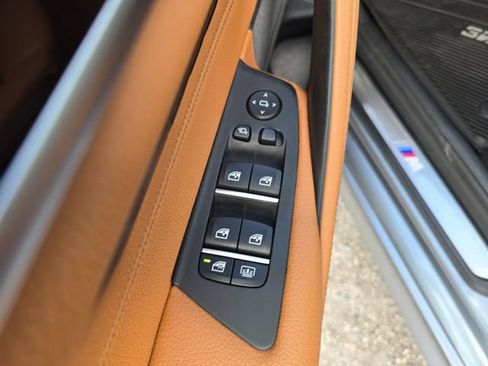 Used 2020 BMW 530i w/ M Sport Package RWD image 14