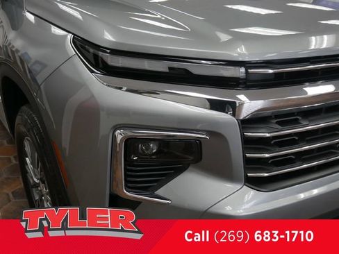 New 2025 Chevrolet Traverse LT w/ Driver Confidence Package image 9