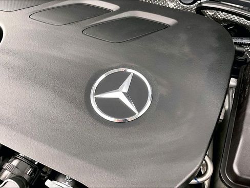 Used 2026 Mercedes-Benz GLB 250 4MATIC image 32