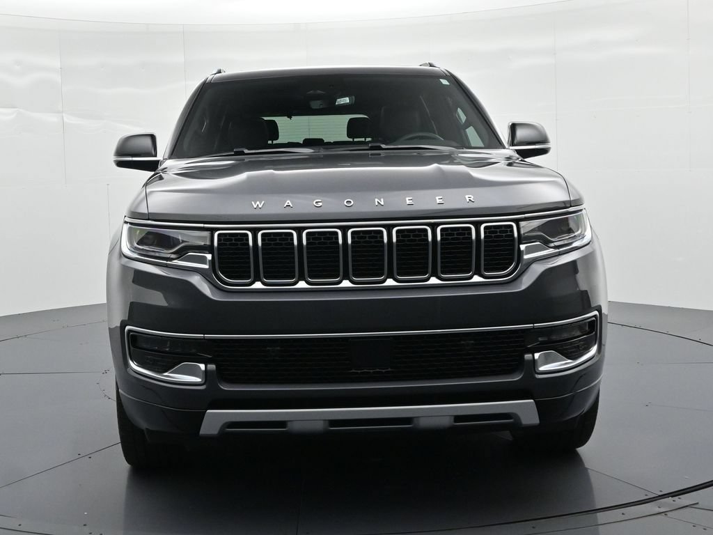 Used 2023 Jeep Wagoneer Series II w/ Premium Group I AWD/4WD image 3