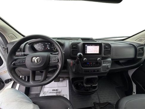 Used 2025 RAM ProMaster 2500 w/ Convenience Group FWD image 21