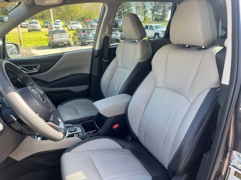 Used 2022 Subaru Forester Limited AWD/4WD image 12
