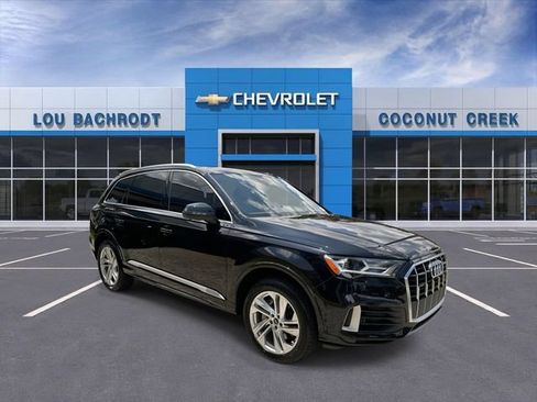 Used 2021 Audi Q7 3.0T Premium Plus w/ Premium Plus Package AWD/4WD image 2