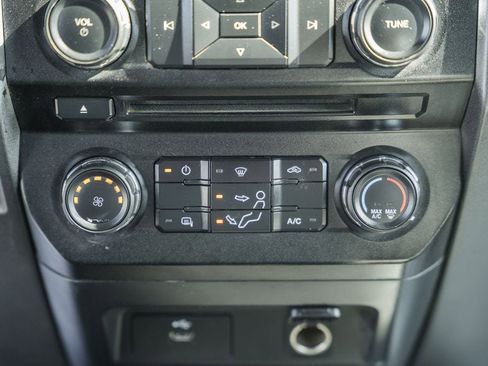 Used 2017 Ford F550 4x4 SuperCab Super Duty image 31