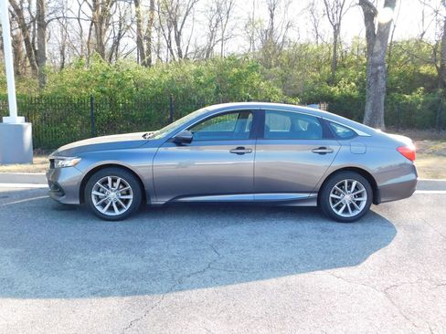 Used 2021 Honda Accord LX image 2