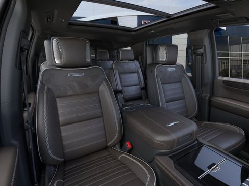 New 2026 GMC Yukon Denali Ultimate AWD/4WD image 15