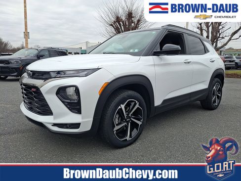 Certified 2023 Chevrolet TrailBlazer RS w/ Convenience Package image 1