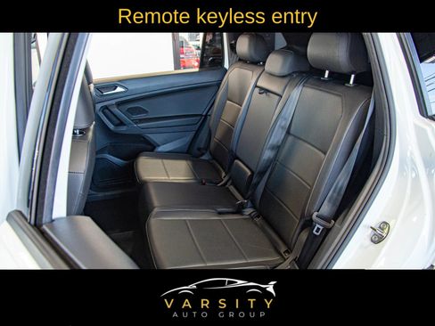 Used 2020 Volkswagen Tiguan SE image 12