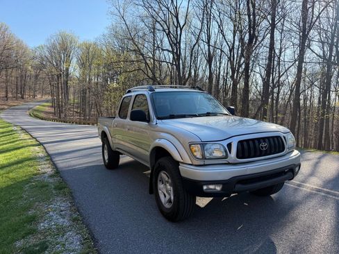 Used 2002 Toyota Tacoma 4x4 Double Cab image 2