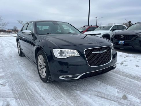 Used 2015 Chrysler 300 C w/ Light Group image 2