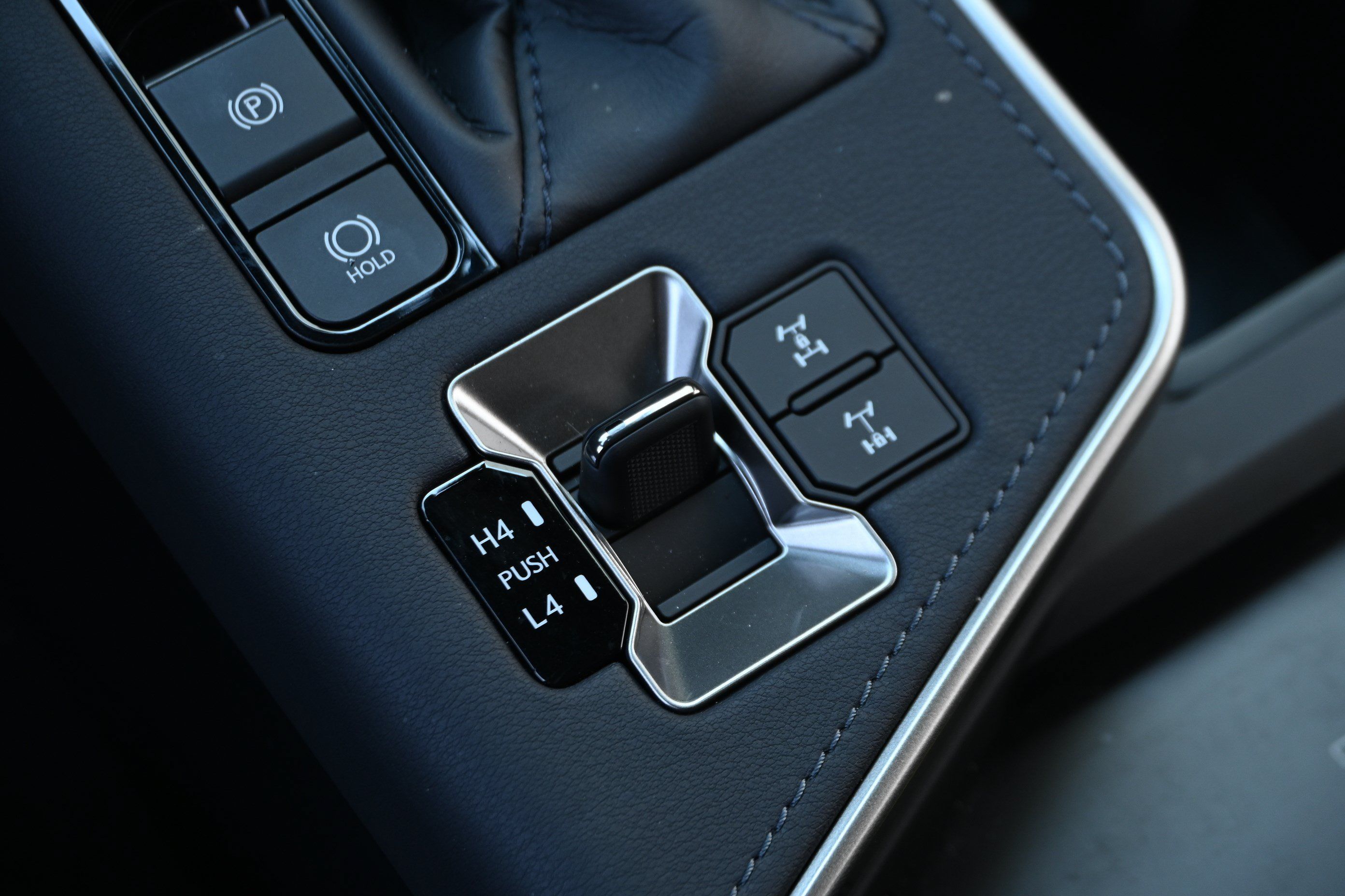 Used 2026 Lexus GX 550 AWD/4WD image 23