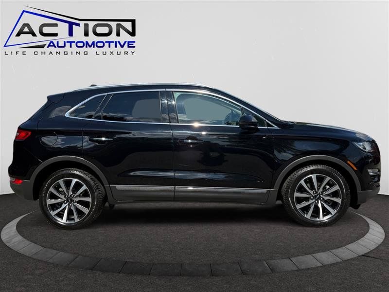 Used 2019 Lincoln MKC Reserve w/ MKC Climate Package FWD image 9