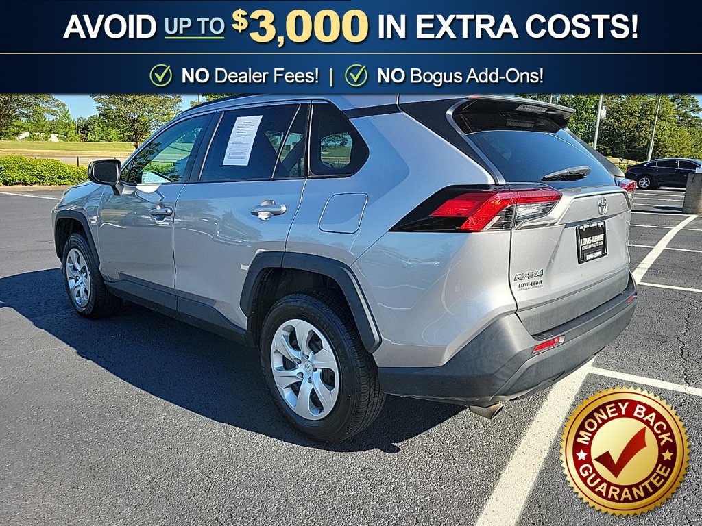 Used 2021 Toyota RAV4 LE FWD image 7