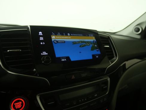 Used 2022 Honda Pilot Touring image 25