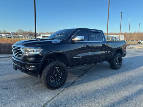 Used 2021 RAM 1500 Limited image 3