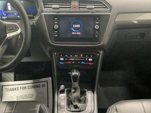 Certified 2024 Volkswagen Tiguan SE AWD/4WD image 21