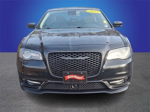 Used 2023 Chrysler 300 Touring L w/ Popular Equipment Group image 2