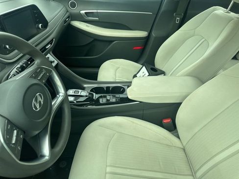 Certified 2023 Hyundai Sonata SE image 3